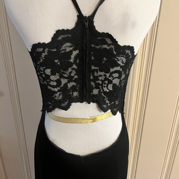 Jolene Prom gown size 6 lace racerback black velvet - Picture 7 of 8
